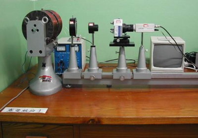 塞曼效應(yīng)實(shí)驗(yàn)在北京郵電大學(xué)物理實(shí)驗(yàn)教學(xué)中心的教學(xué)儀器與應(yīng)用